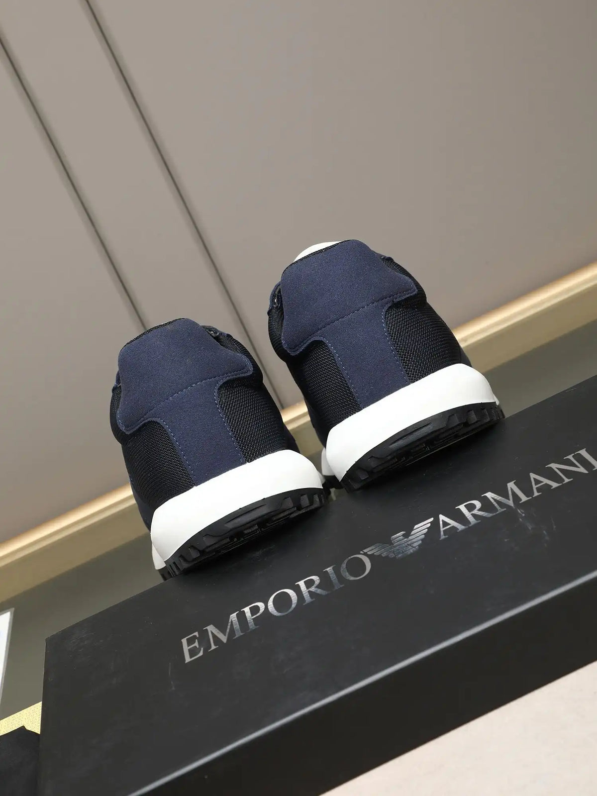 Armani* Men's Code: 0721B40 Size: 38-44 (45 Custom made without return)