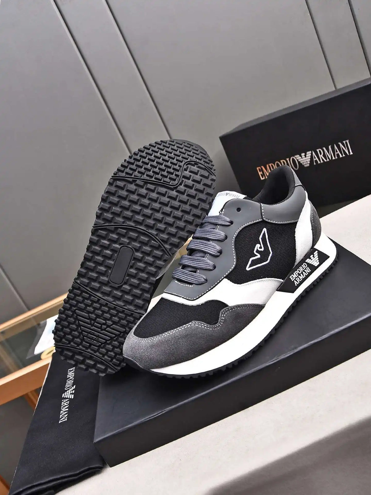Armani men's shoes Code: 0720B50
