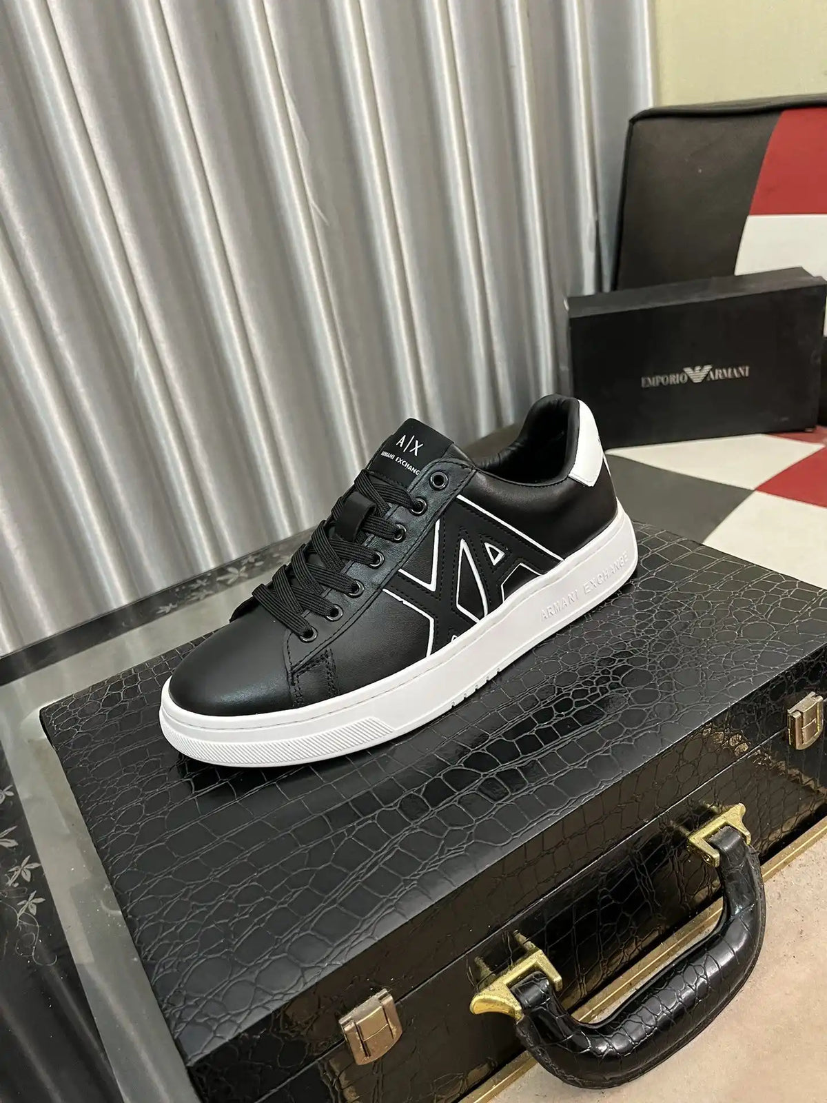 Armani Men's Shoe Code 8B4 Size3844