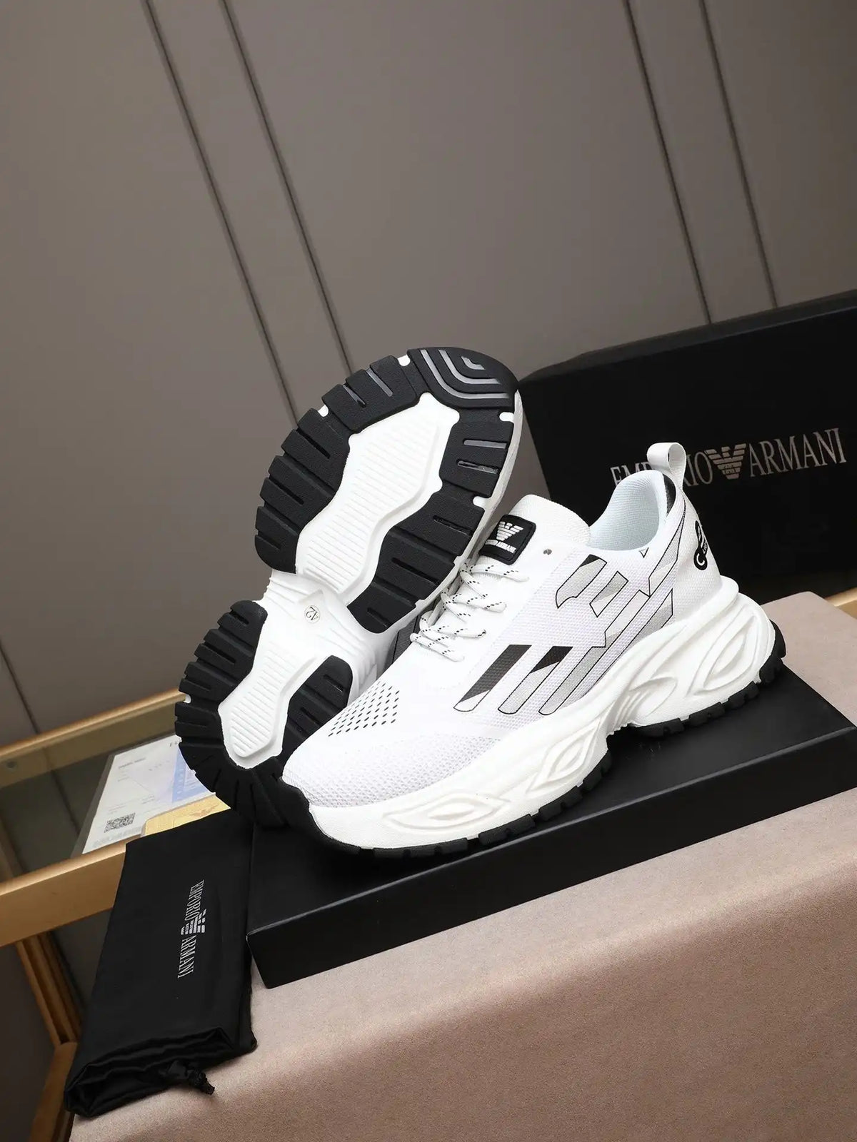 Armani* Men's Code: 09B60 Size: 38-44 (45 customized products without return)