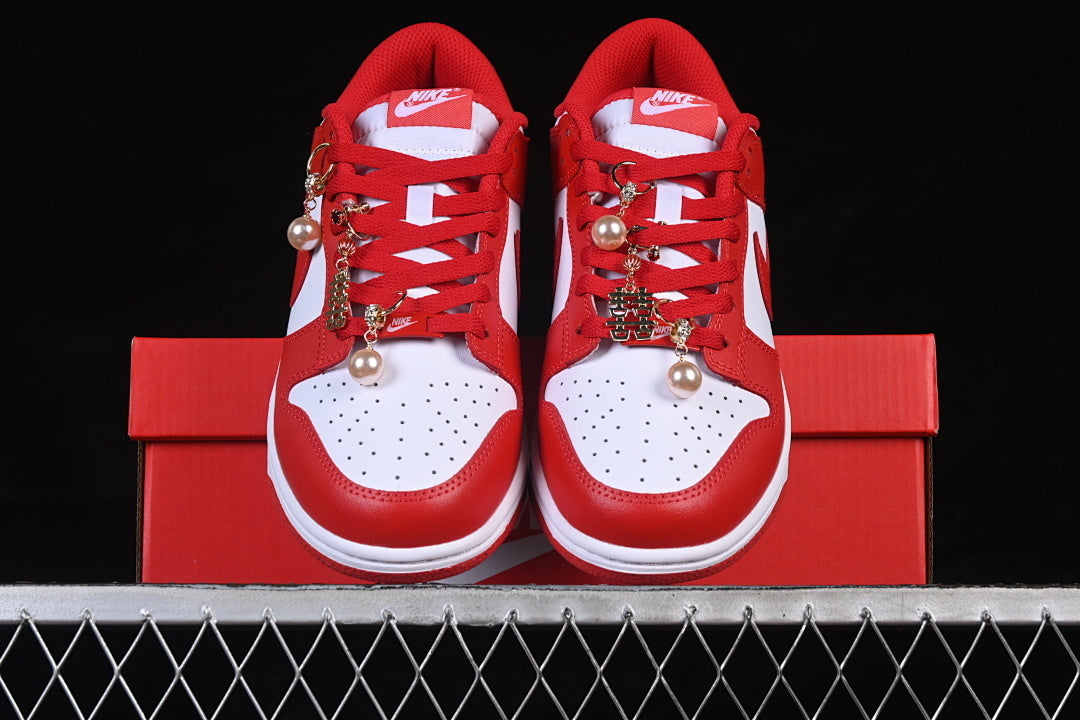 DUNK LOW NEXT NATURE WHITE/UNIVERSITY RED