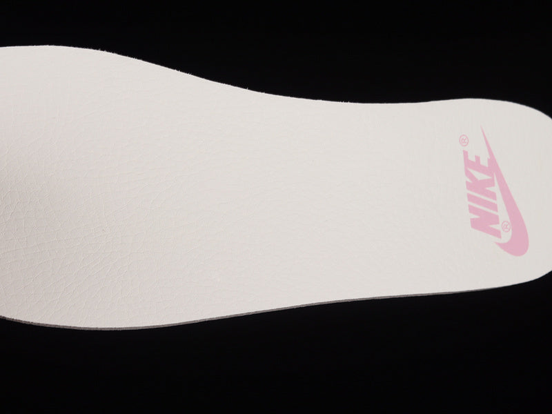 【330】[DV3054-600]-[SB DUNK LOW PINK FOAM/PURE PLATINUM/PHANTOM]-[WOMAN:36-40]