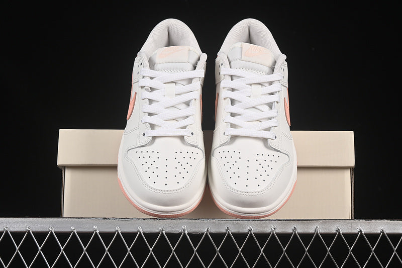 SB DUNK LOW WHITE/PINK