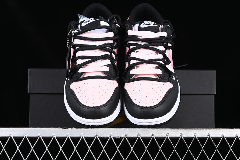 【330】[CW1590-100]-[DUNK LOW BLACK/PINK]-[WOMAN:35.5-41]