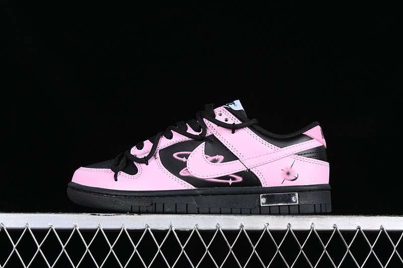 【330】[FD1232-001]-[SB DUNK LOW BLACK/PINK]-[WOMAN:35.5-40]