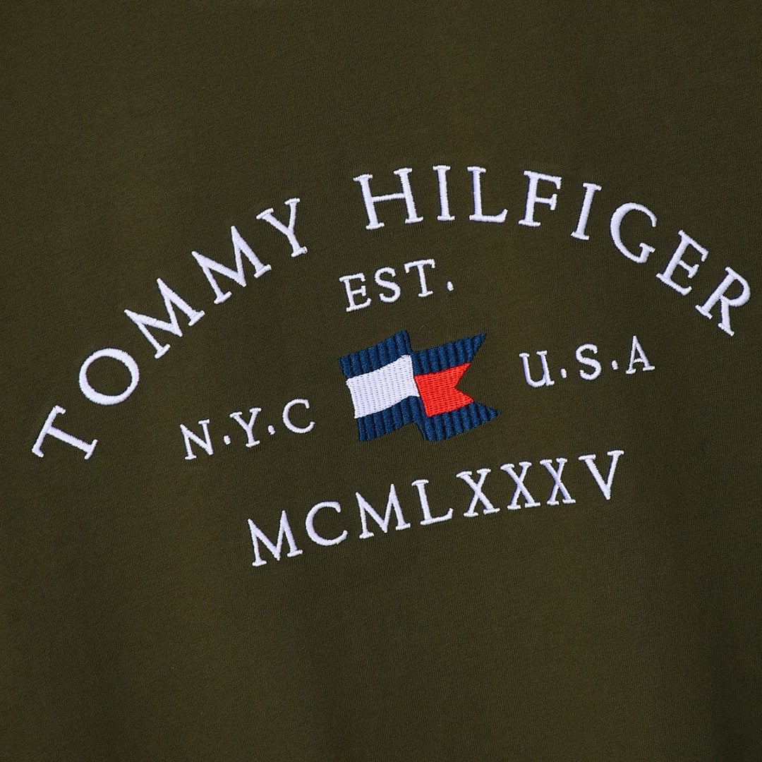 汤米TOMMY刺绣圆领短袖T恤