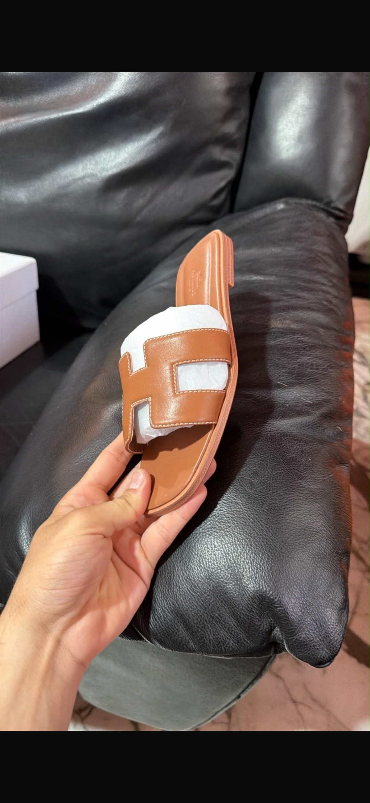 Hermes slipper stock