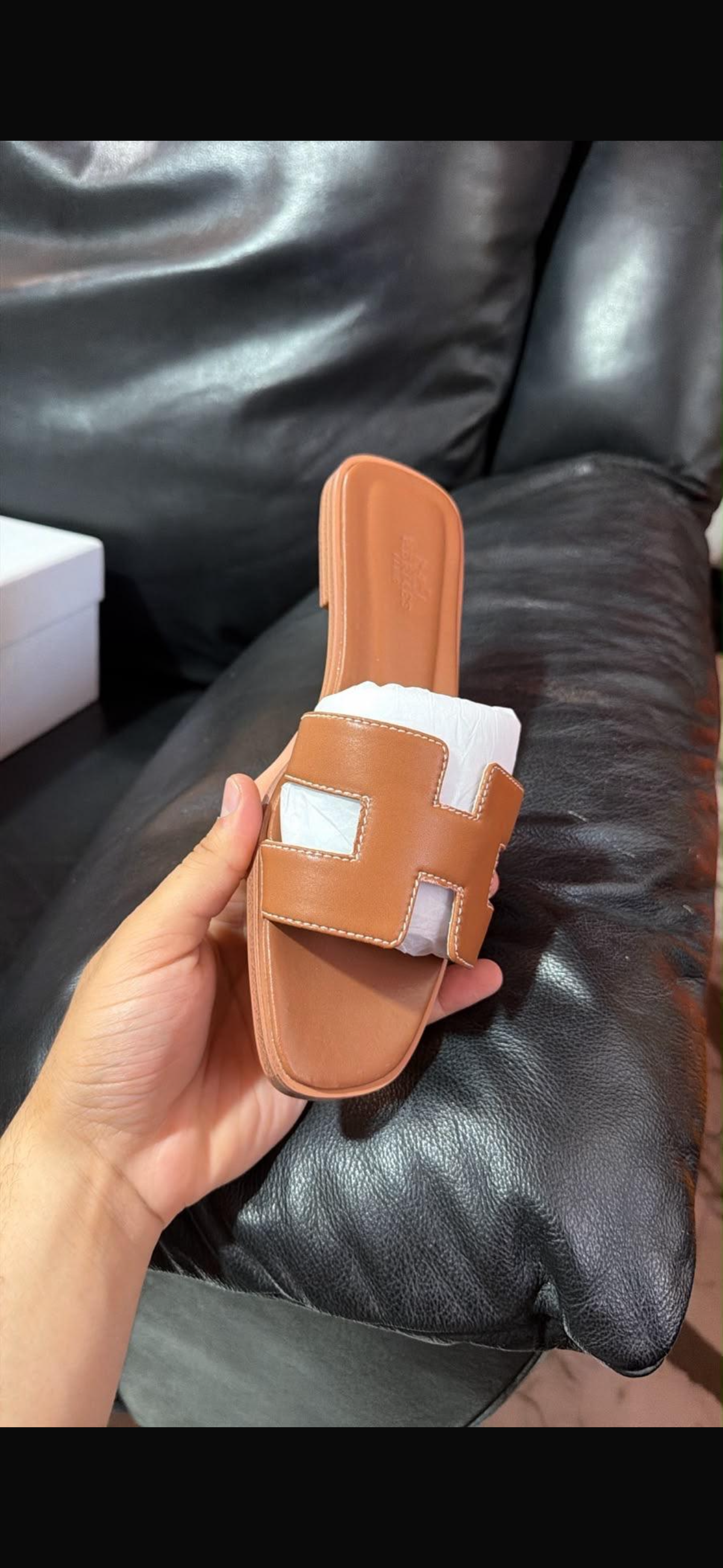 Hermes slipper stock