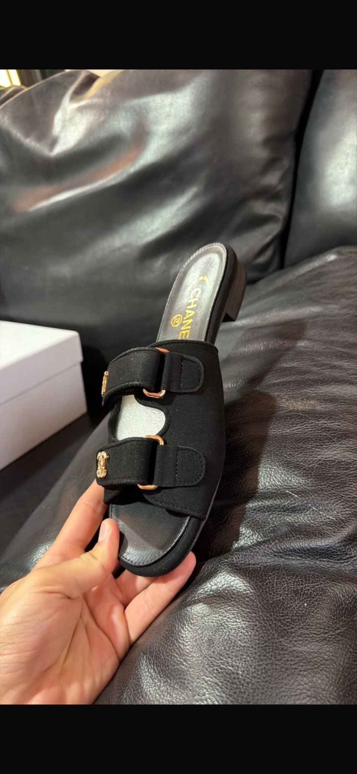 Channel slipper stock