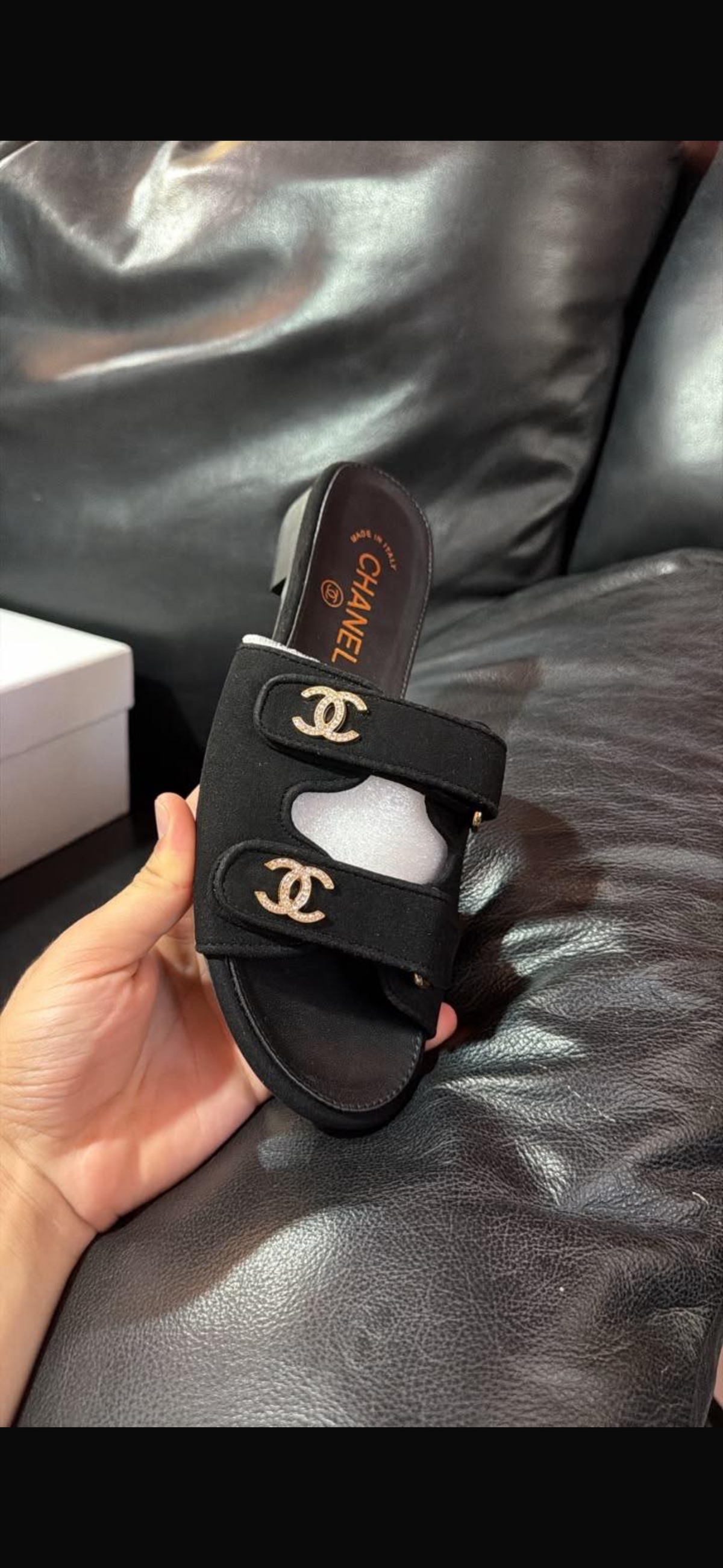 Channel slipper stock