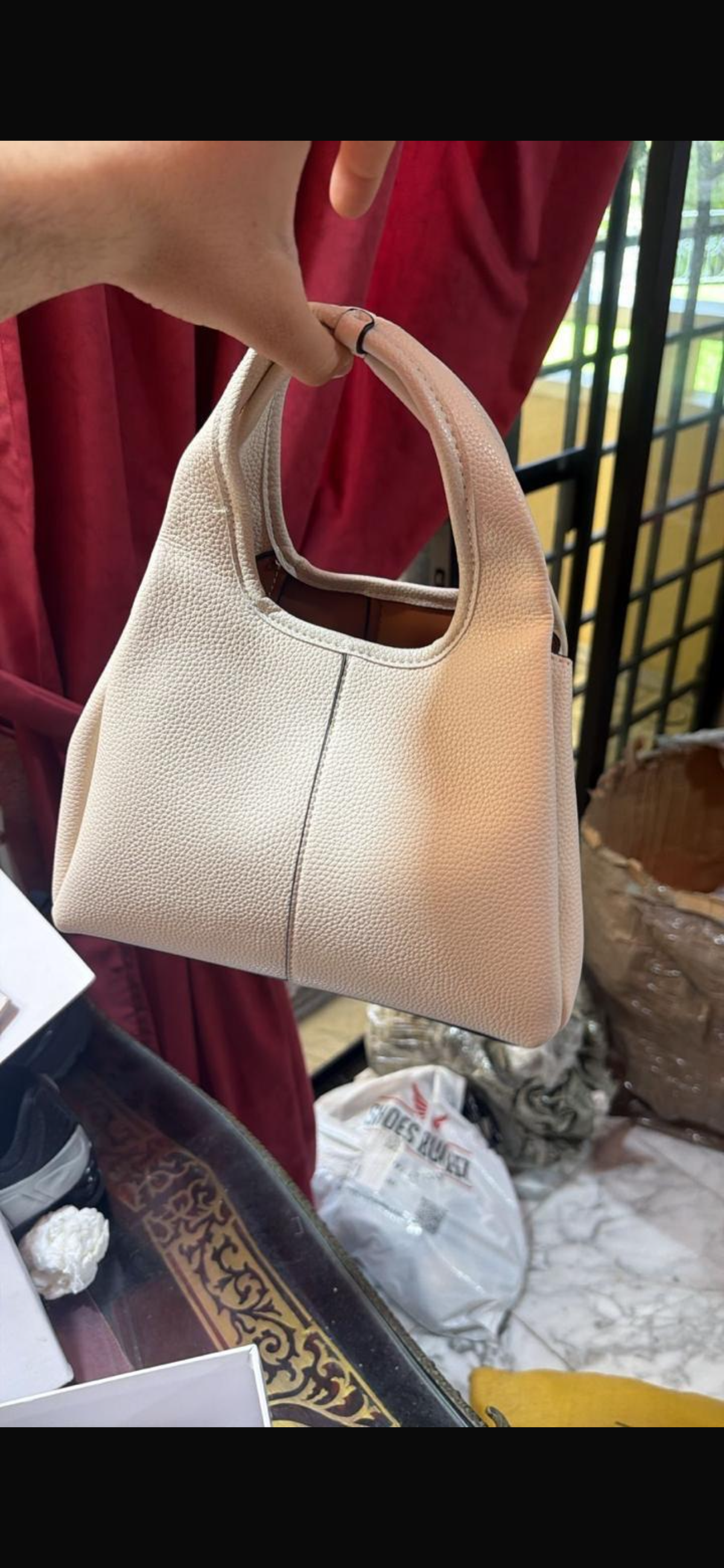 Gucci Bag stock