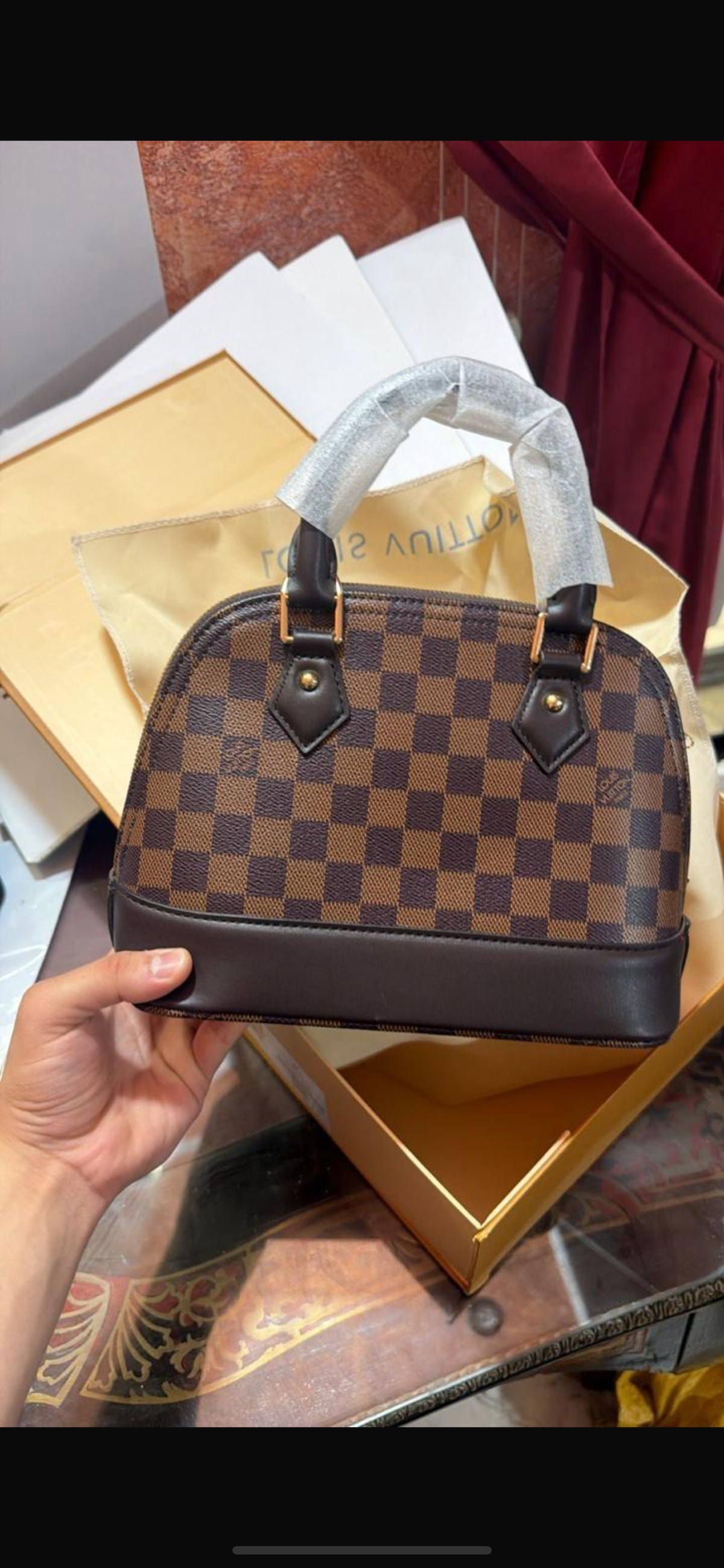Louis vuitton bag Stock