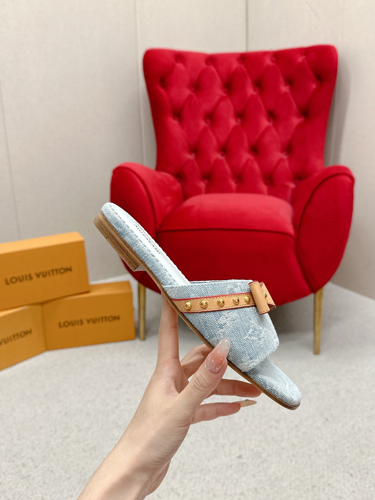 LOVE LOVE Chunky Heel Sandals Louis Vuitton Premium Version