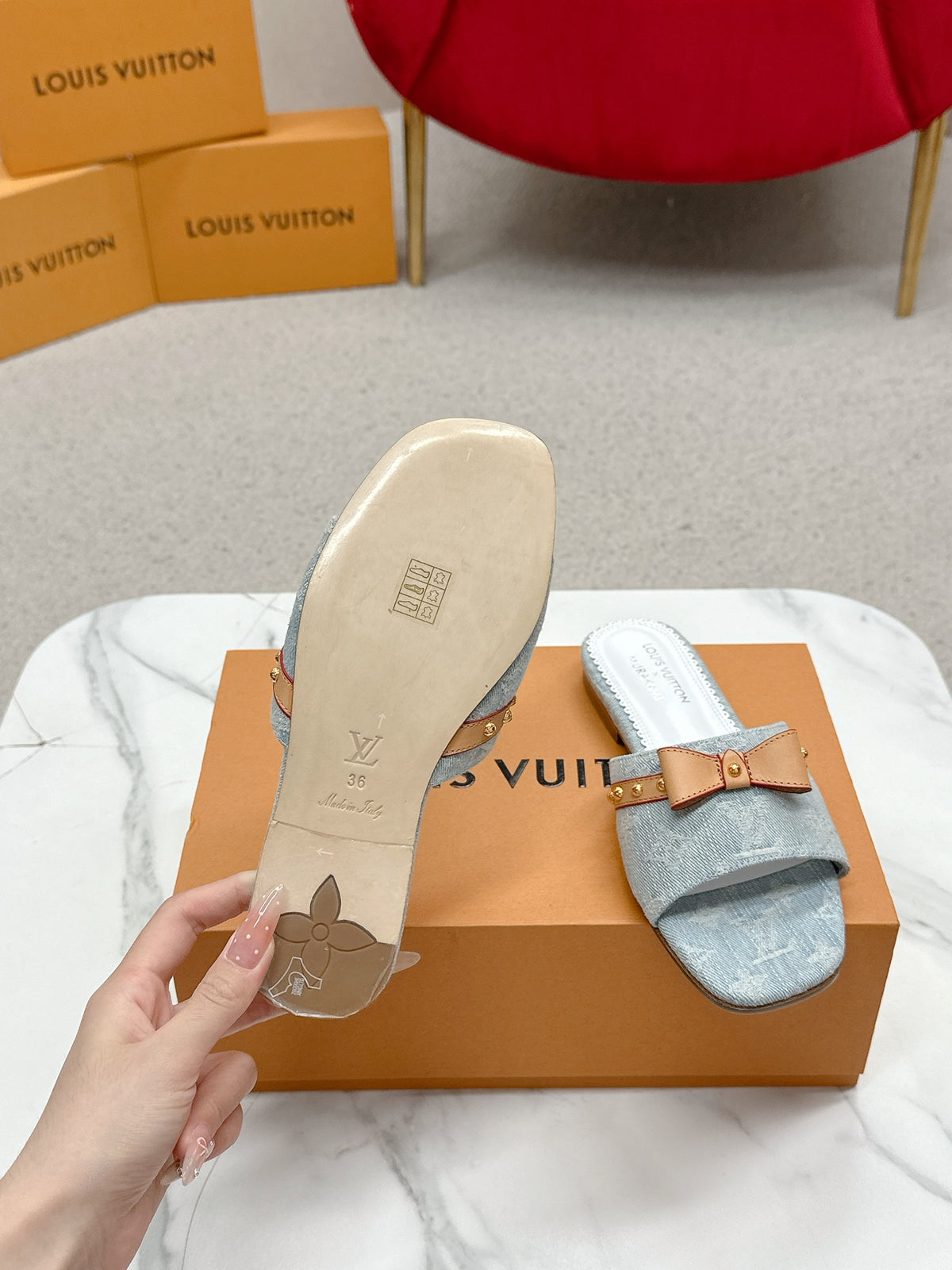 LOVE LOVE Chunky Heel Sandals Louis Vuitton Premium Version