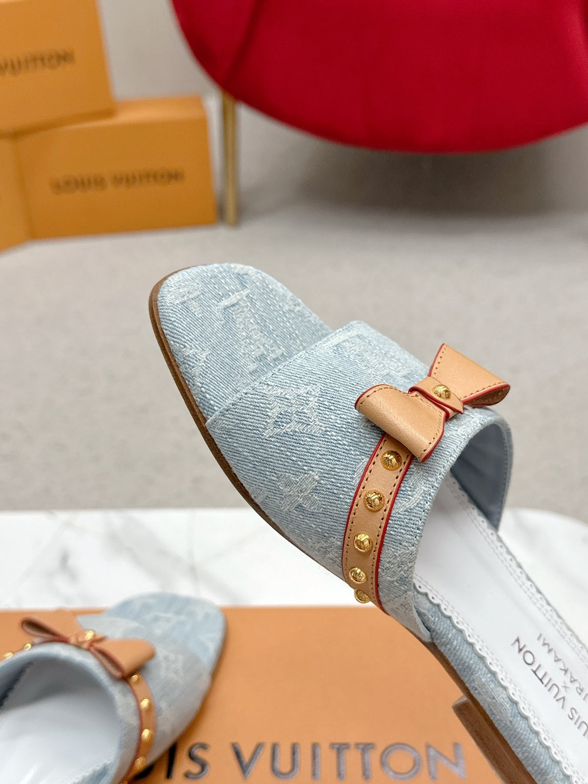 LOVE LOVE Chunky Heel Sandals Louis Vuitton Premium Version