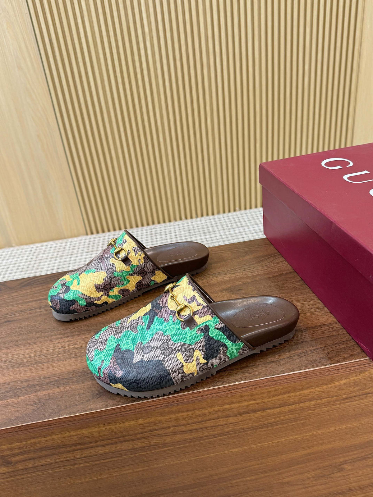 [Women's & Men's] Gucci Limited Edition Bag and Slippers