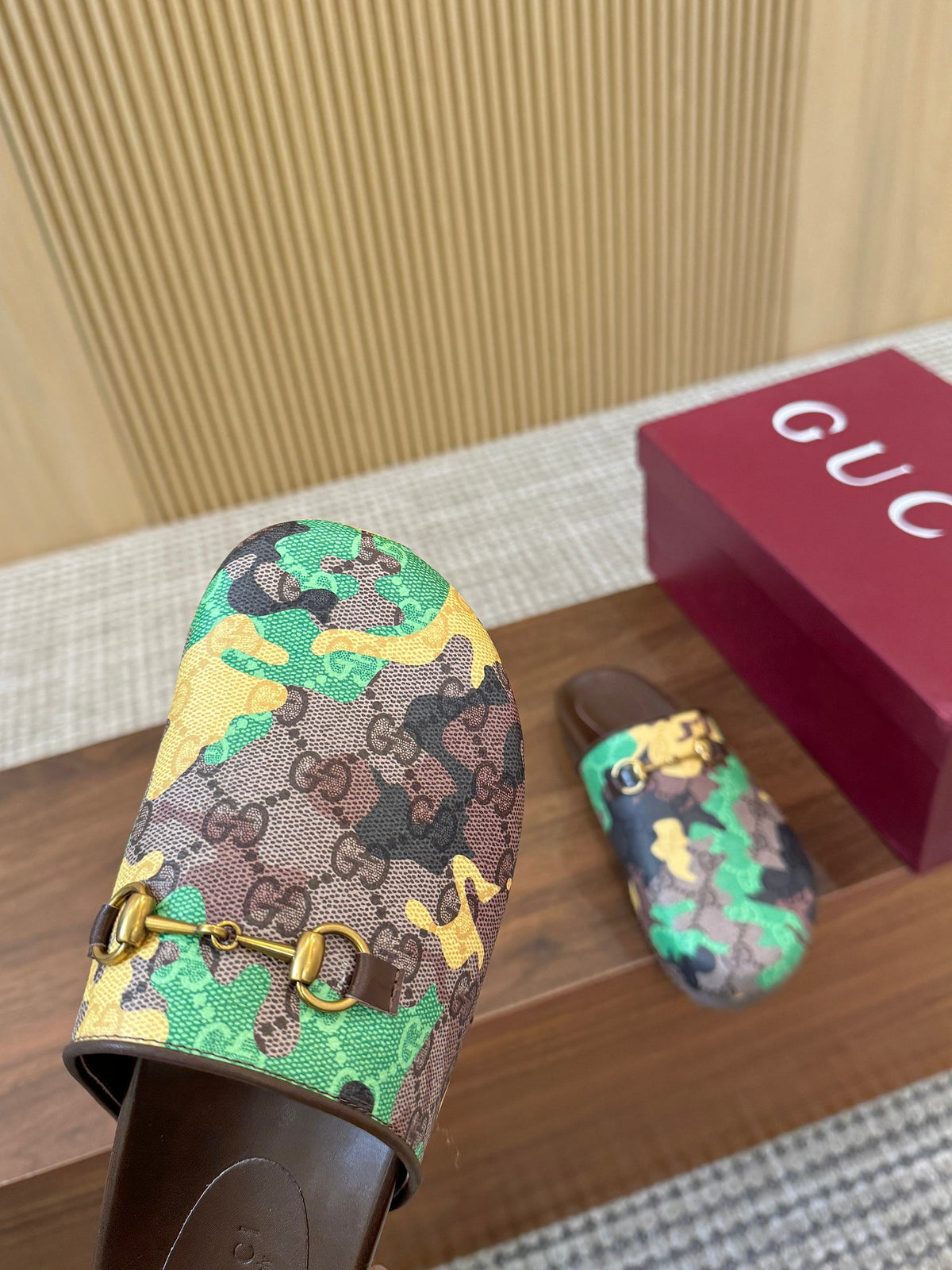 [Women's & Men's] Gucci Limited Edition Bag and Slippers