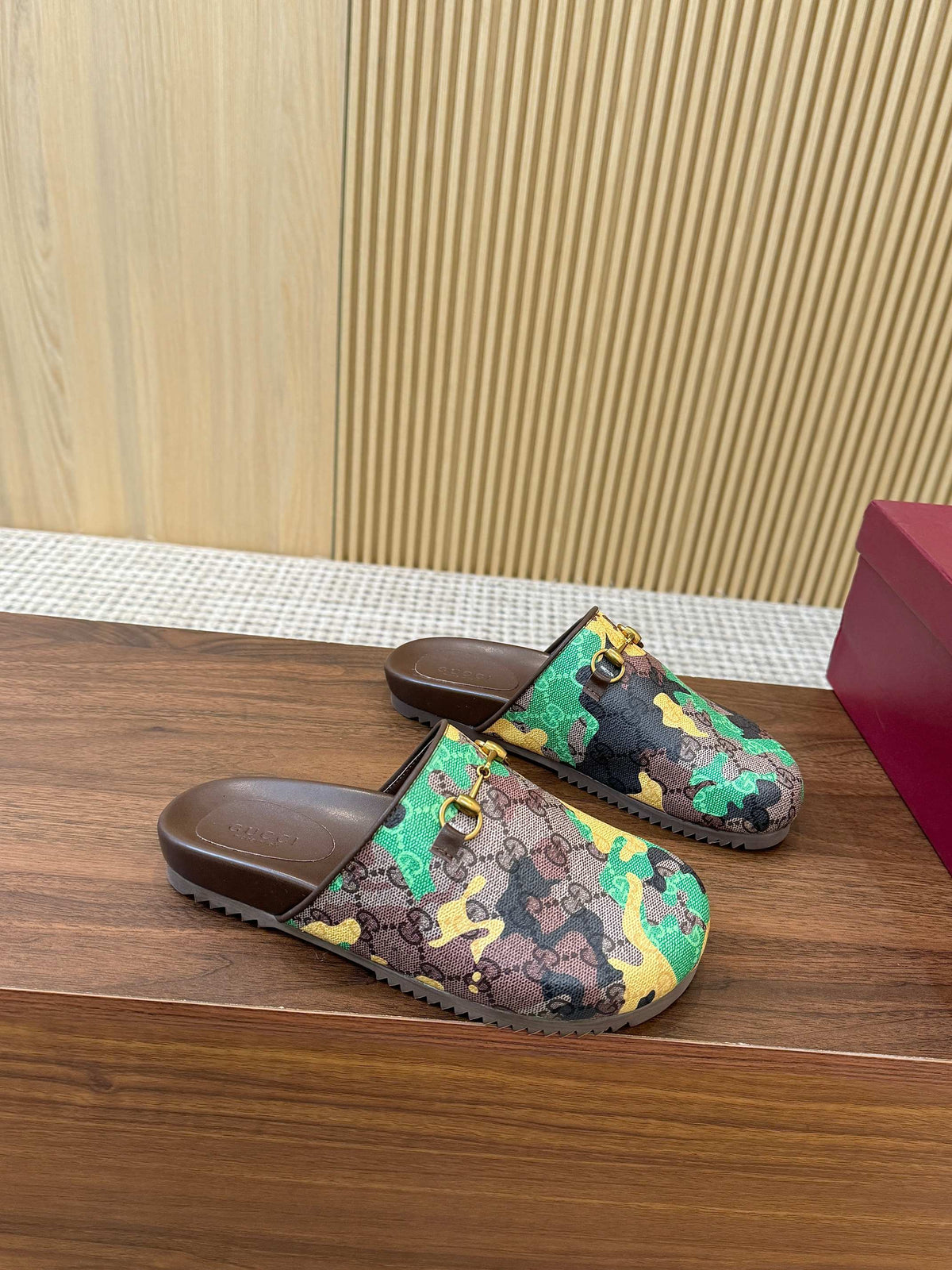 [Women's & Men's] Gucci Limited Edition Bag and Slippers