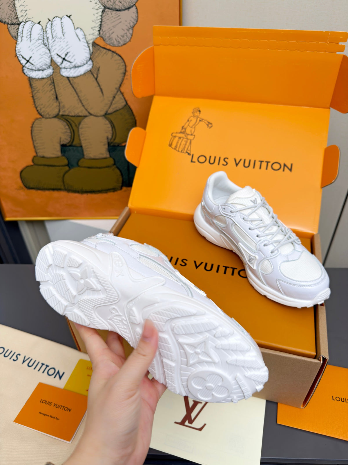 New LV couple sneakers in the latest colors