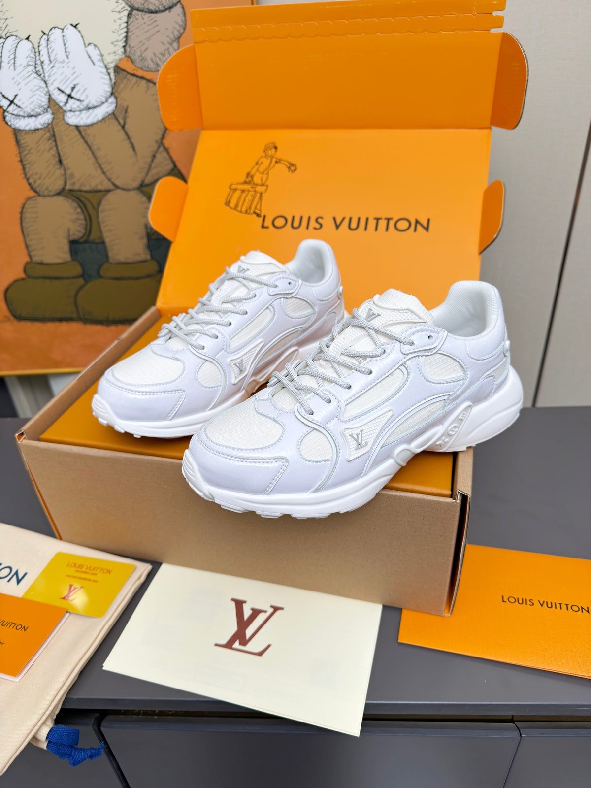 New LV couple sneakers in the latest colors