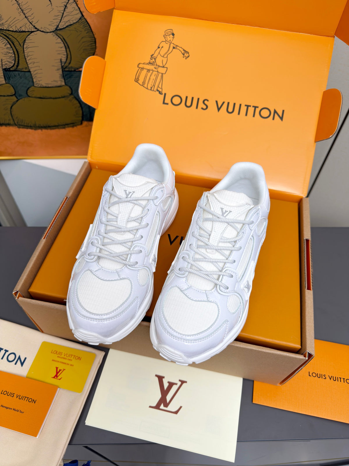 New LV couple sneakers in the latest colors