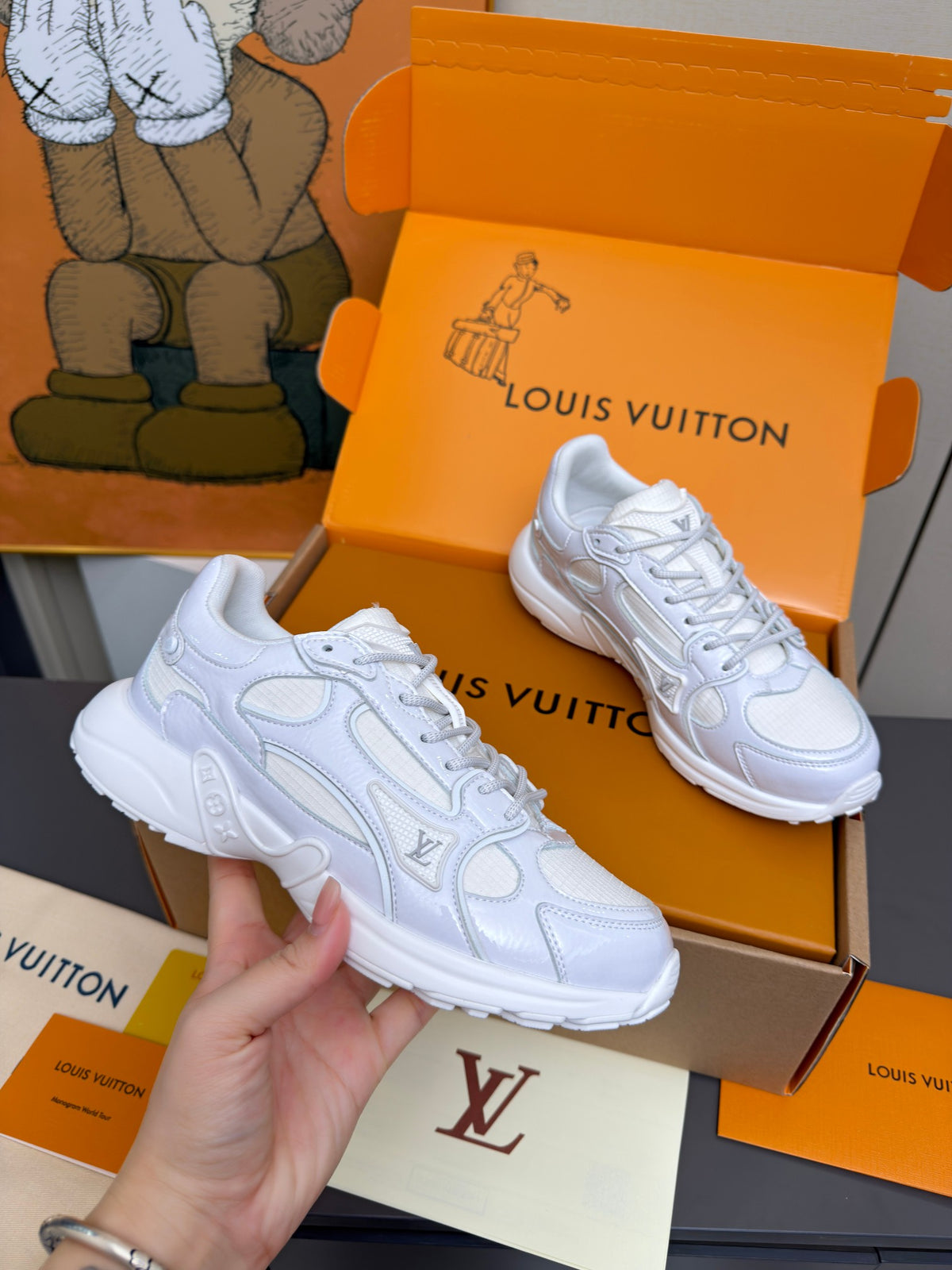 New LV couple sneakers in the latest colors