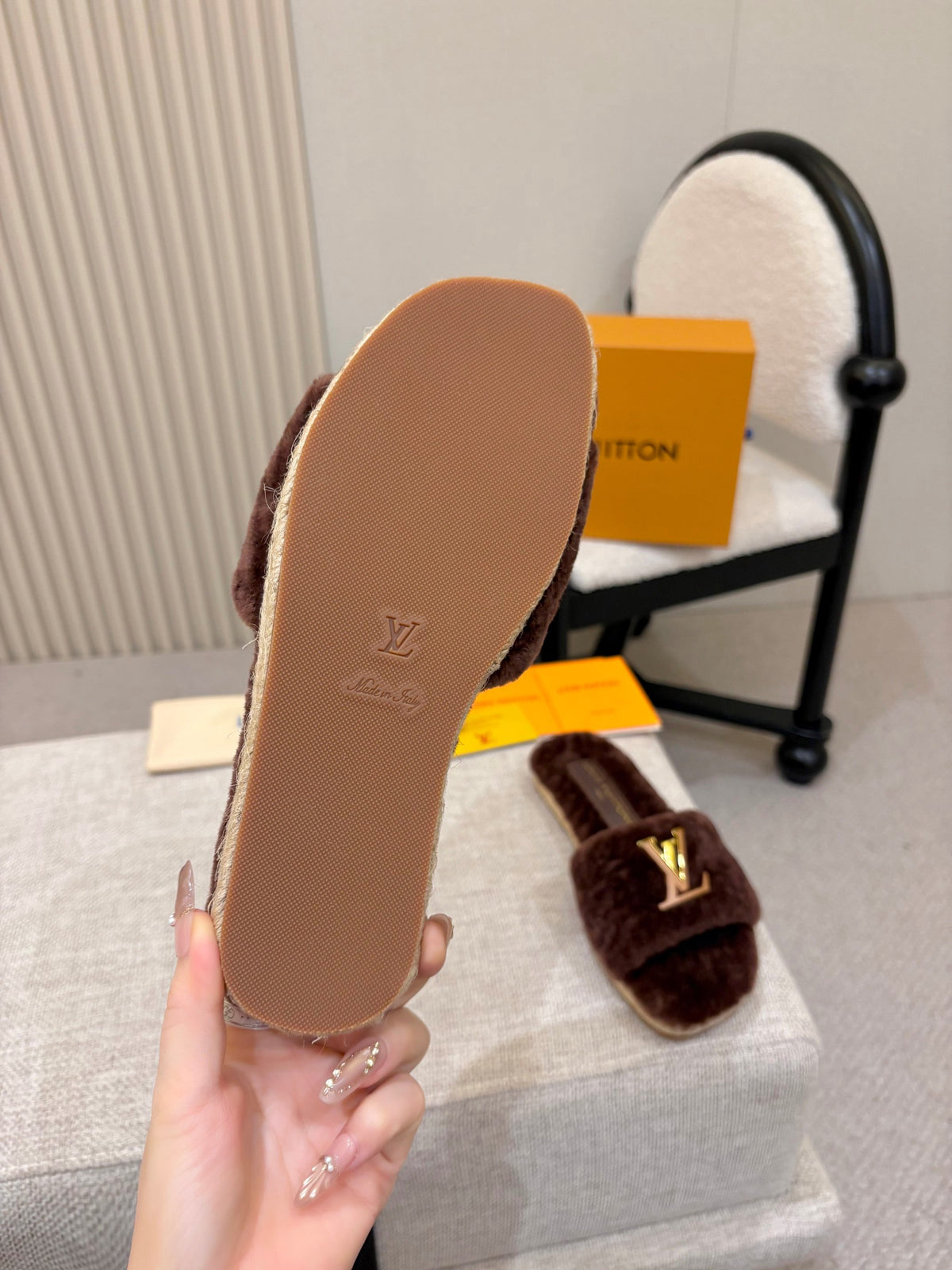 p325 LV羊毛女士毛毛拖