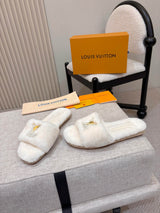 p325 LV Wool Women's Furry Slippers