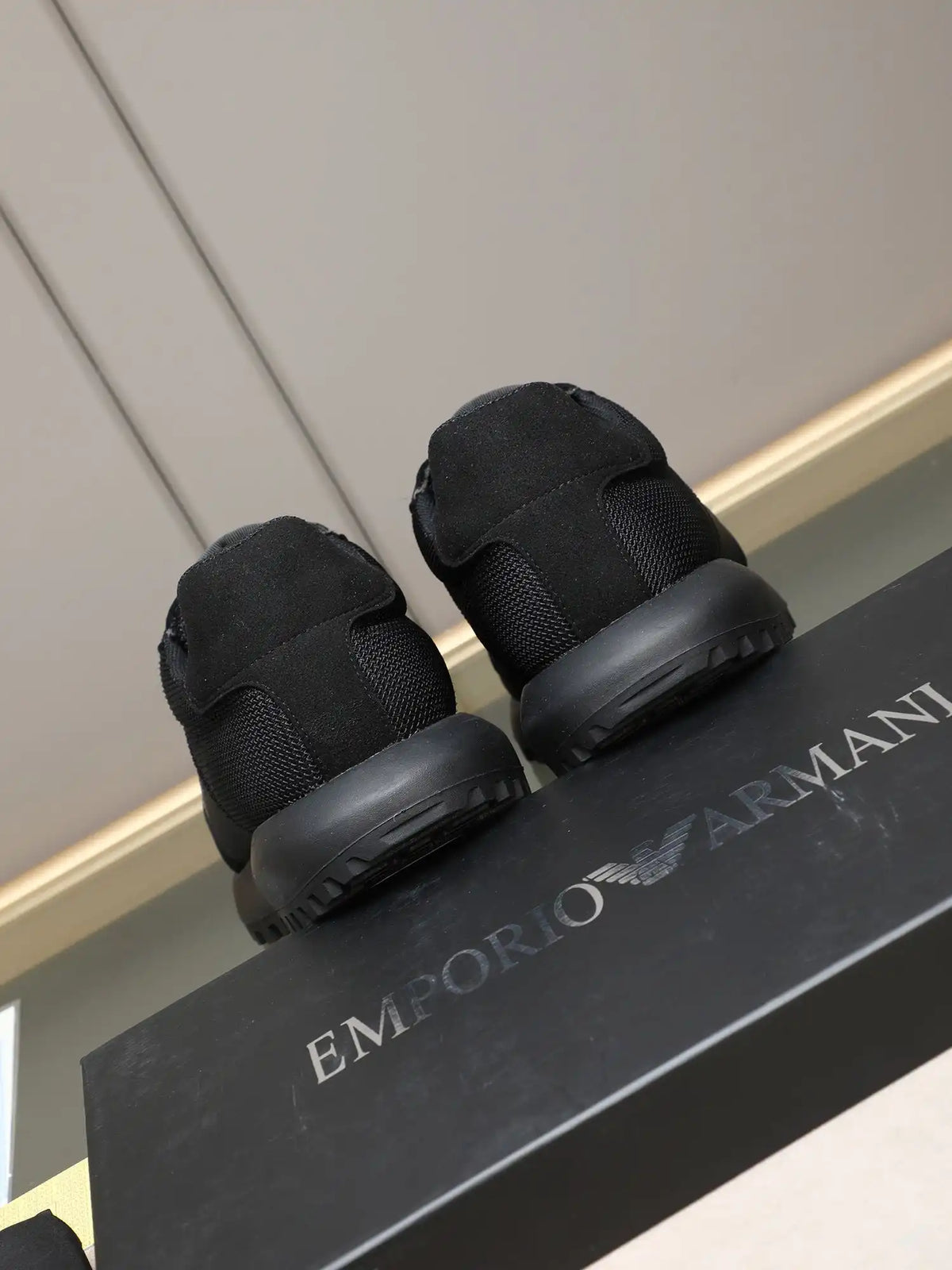Armani* Men's Code: 0721B40 Size: 38-44 (45 Custom made without return)