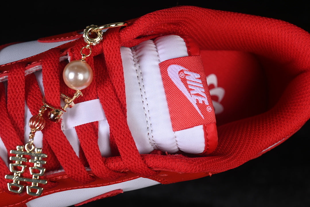 DUNK LOW NEXT NATURE WHITE/UNIVERSITY RED