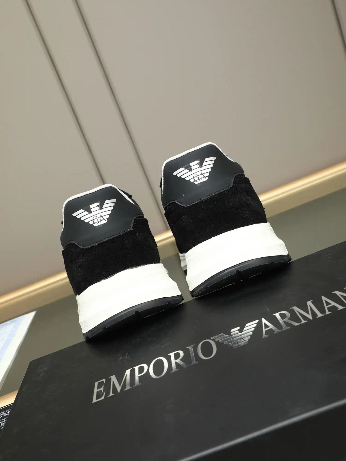 Armani Men's Style Code: 0423B60 Size: 38-44 (45 Customized)