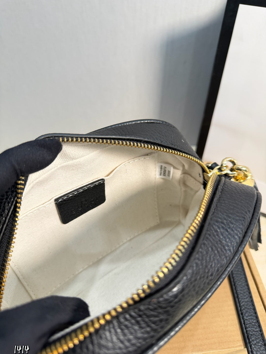 ❤️(Gift Box Packaging)❤️ Gucci Double G Tassel Camera Bag ⚠️Size 20.15
