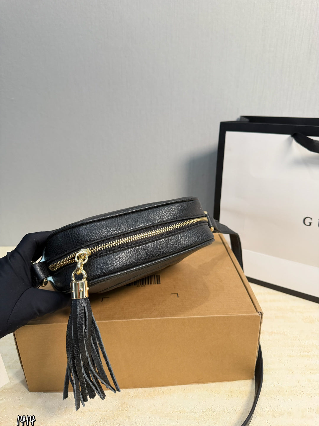 ❤️(Gift Box Packaging)❤️ Gucci Double G Tassel Camera Bag ⚠️Size 20.15