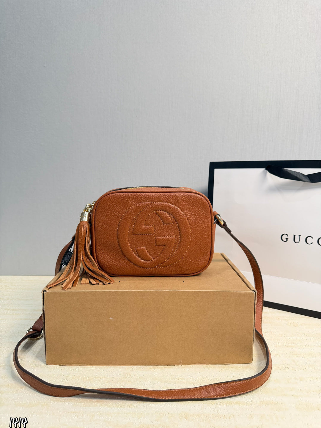 ❤️(Gift Box Packaging)❤️ Gucci Double G Tassel Camera Bag ⚠️Size 20.15