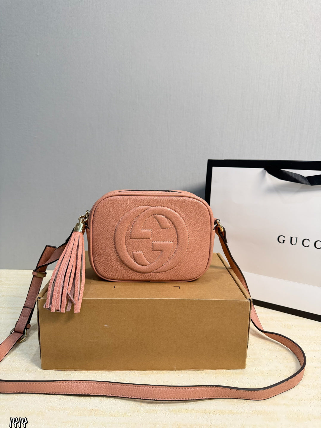 ❤️(Gift Box Packaging)❤️ Gucci Double G Tassel Camera Bag ⚠️Size 20.15