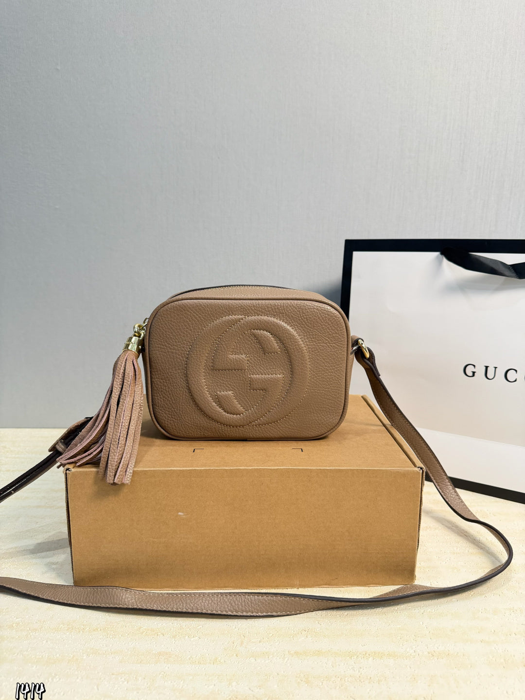 ❤️(Gift Box Packaging)❤️ Gucci Double G Tassel Camera Bag ⚠️Size 20.15