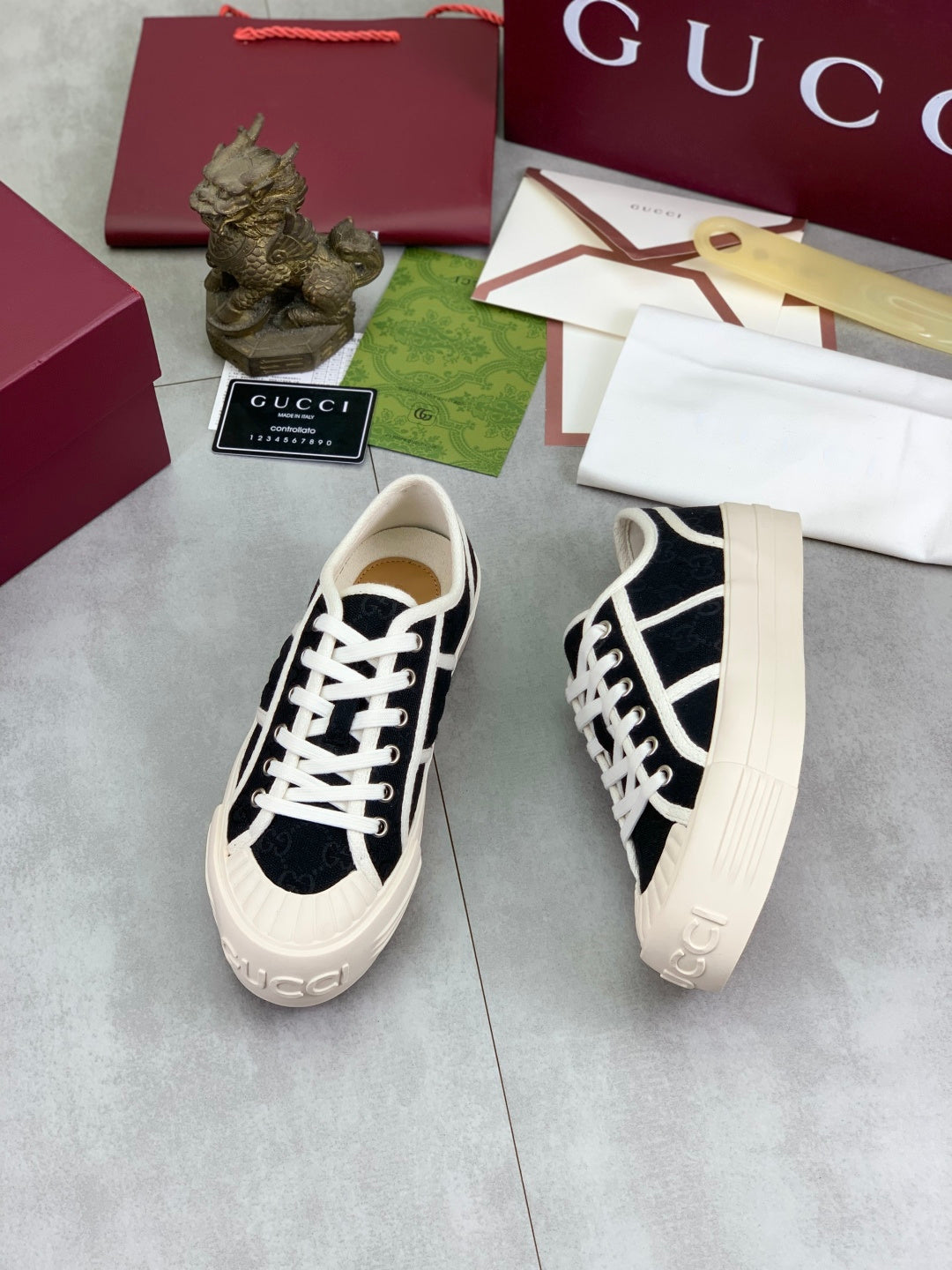 Factory direct price for women's Gucci platform canvas shoes