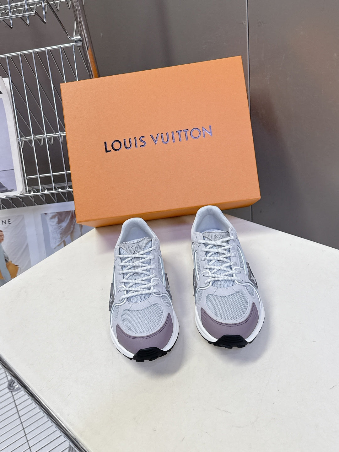 Men's + 10 LV Louis Vuitton OLYMPIA Couple Sneakers