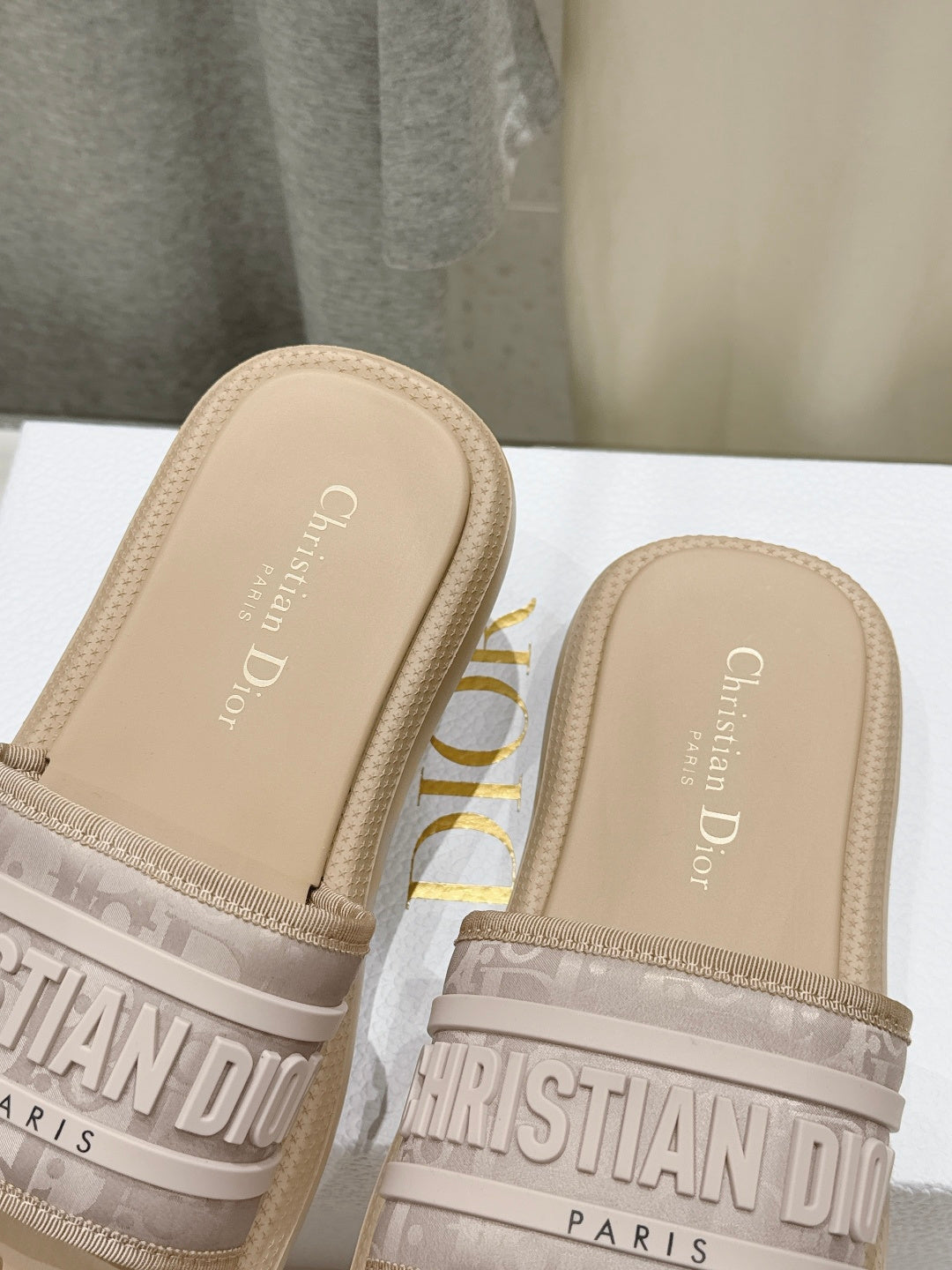 High-quality Dior F019 2026 SS Summer New Thick-soled Beach Sandals