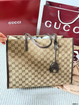 This new Gucci monogram tote bag is totally my style!