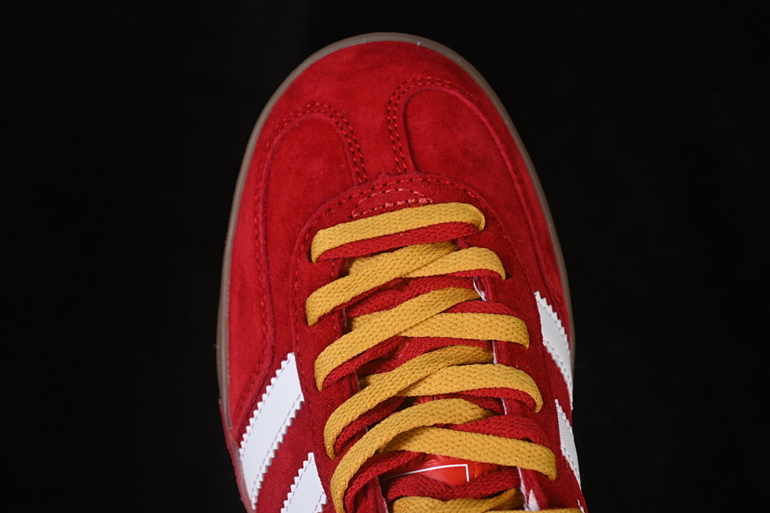 【230】[IE1051]-[GAZELLE INDOOR ACTIVE MAROON/OFF WHITE/GUM]-[WOMAN:35-39]-[MAN:40-45]