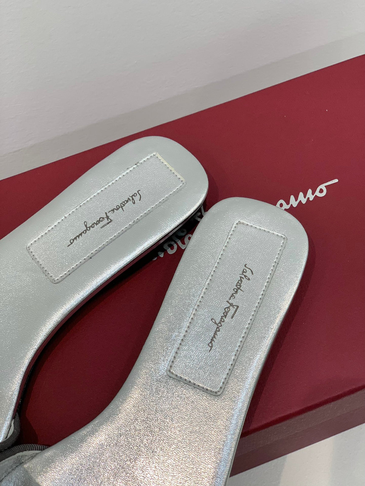 Salvatore Ferragamo New Sequined BlingBling Slippers
