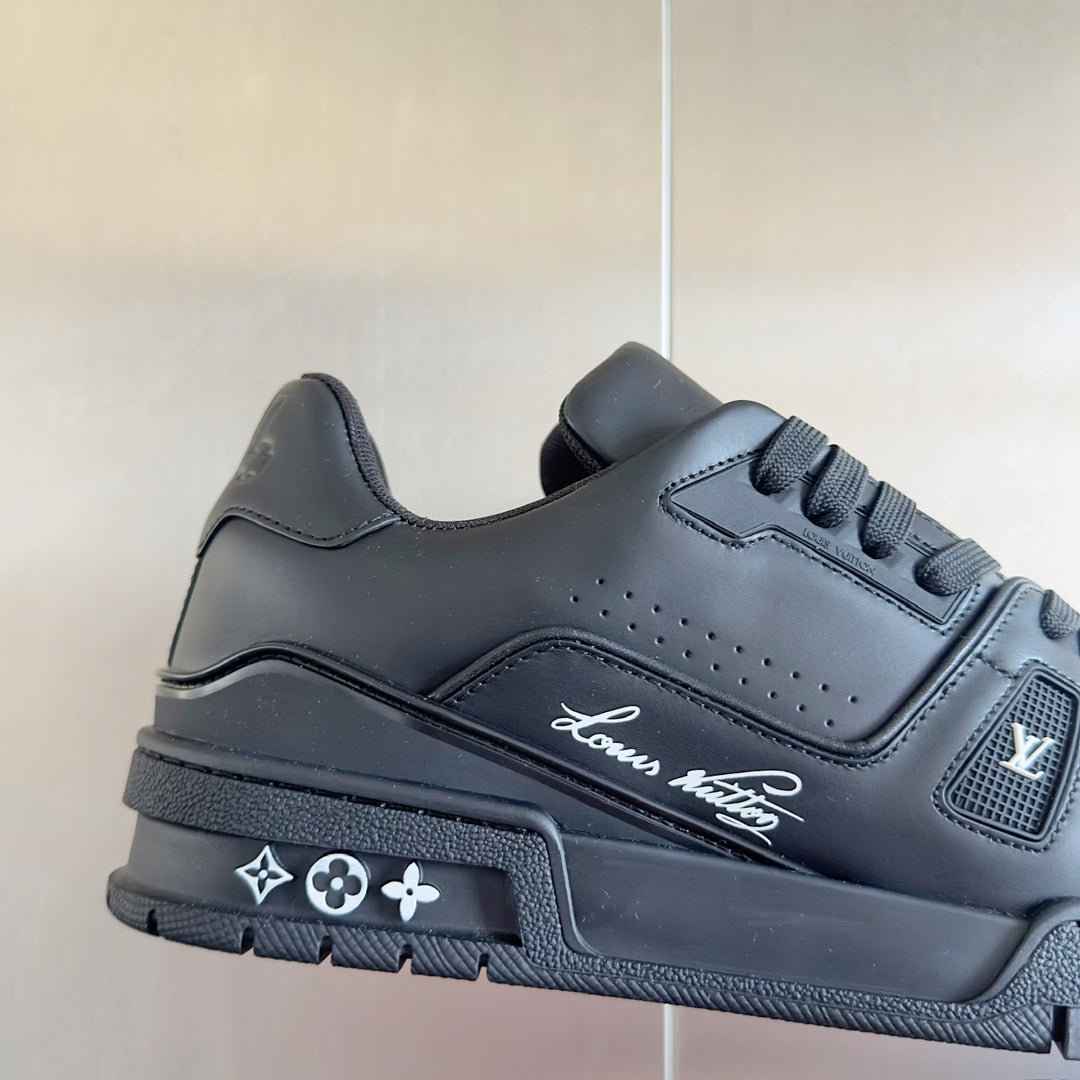 Louis Vuitton LV Trainer Casual Sneakers