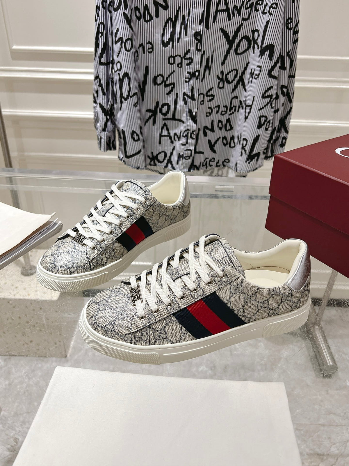 Gucci's latest Ace series Pro version white sneakers