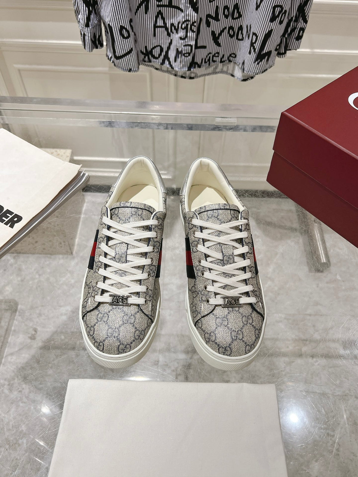 Gucci's latest Ace series Pro version white sneakers