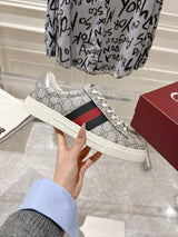 Gucci's latest Ace series Pro version white sneakers