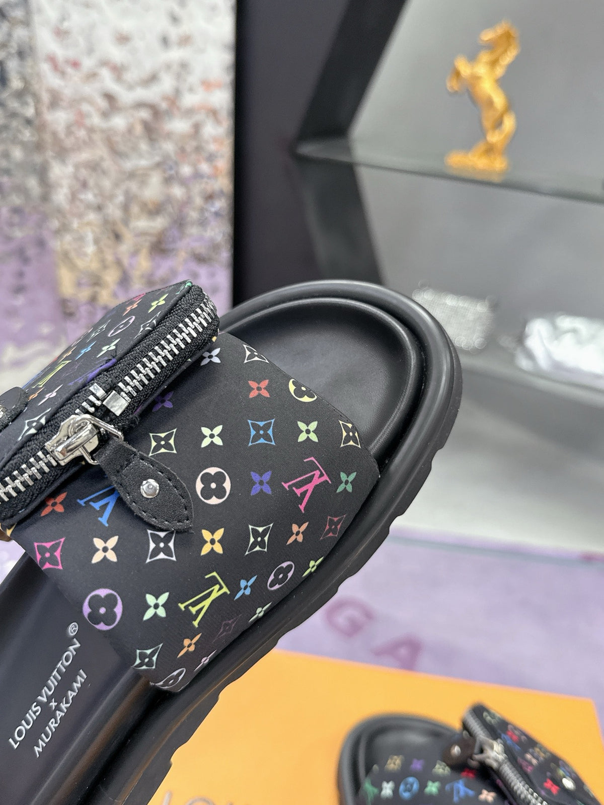 Takashi Murakami x LV collaboration series, latest denim slippers for couples