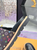 Takashi Murakami's LV series couple's sandals