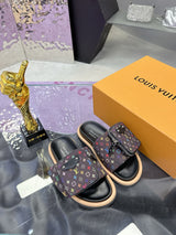 Takashi Murakami's LV series couple's sandals