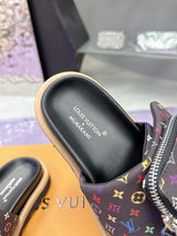 Takashi Murakami's LV series couple's sandals